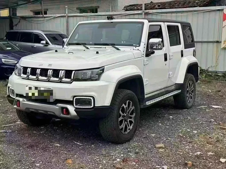 北京BJ40 正面外观三