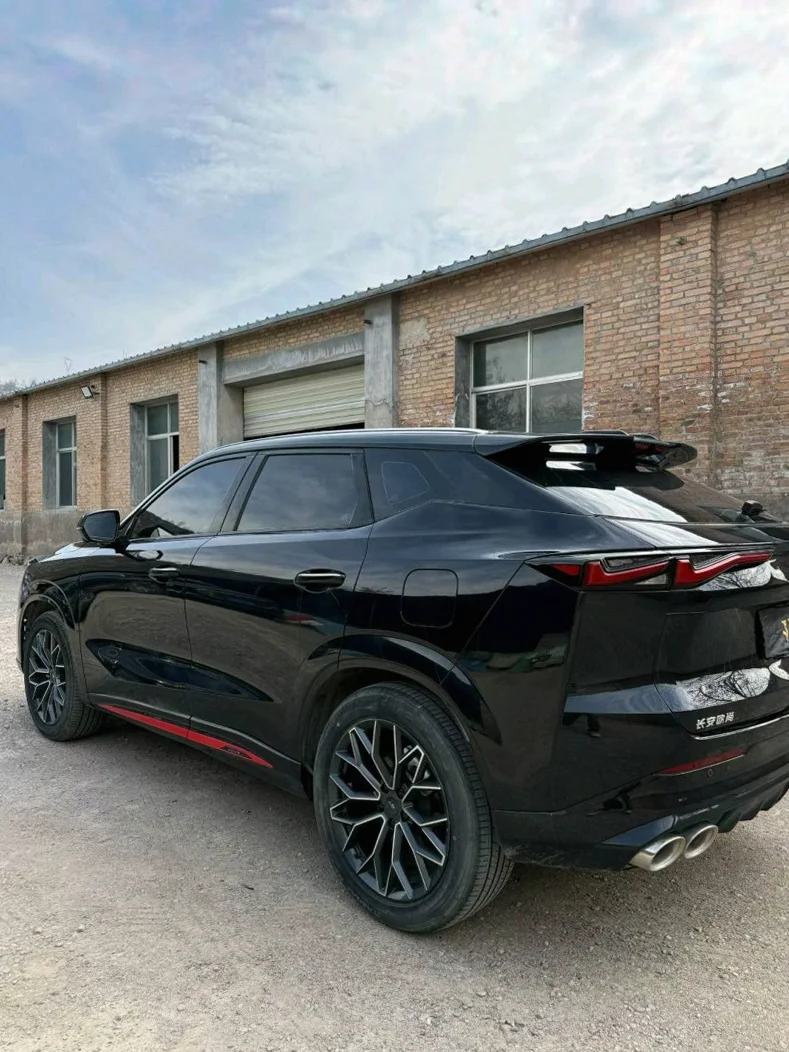 长安汽车欧尚 内饰前排