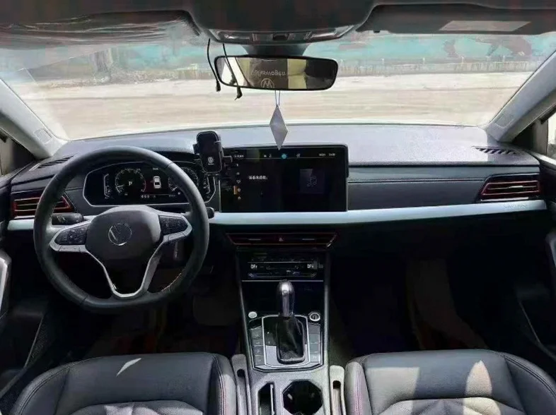 大众朗逸 后面外观一