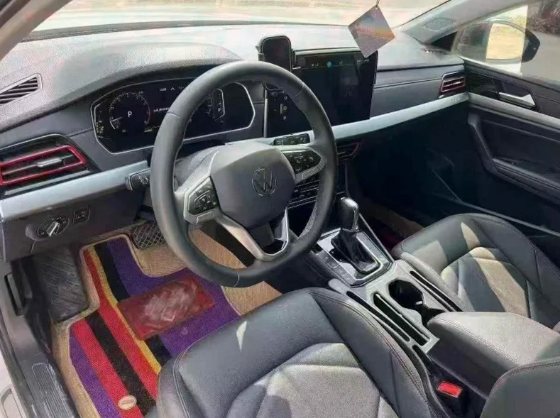 大众朗逸 后面外观三