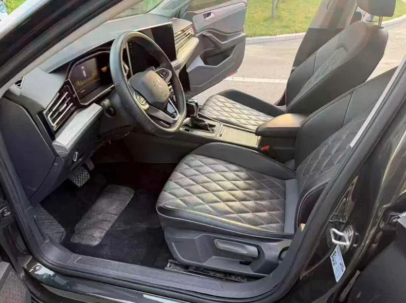 大众速腾 后面外观三