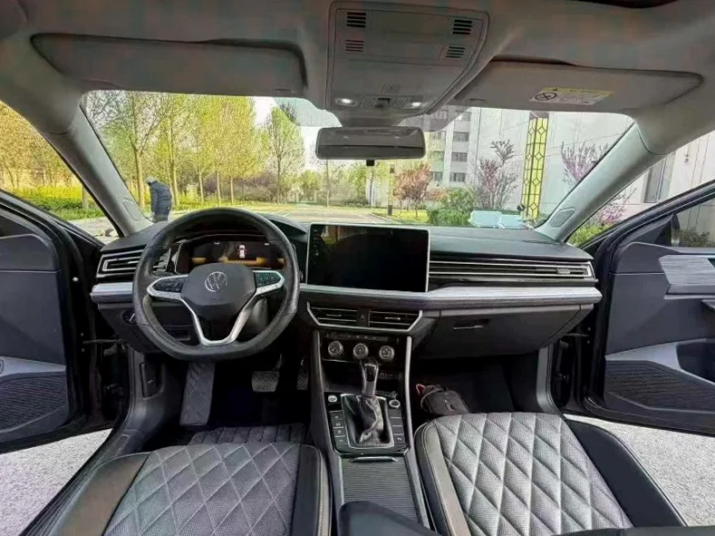 大众速腾 后面外观一