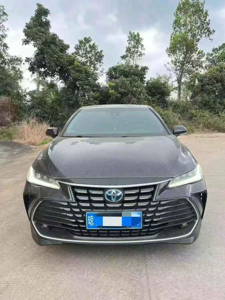 24年丰田亚洲龙双擎2.5L豪华版