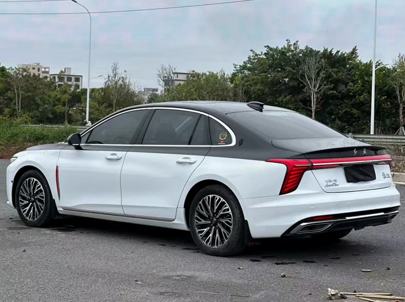 红旗H5 内饰后排