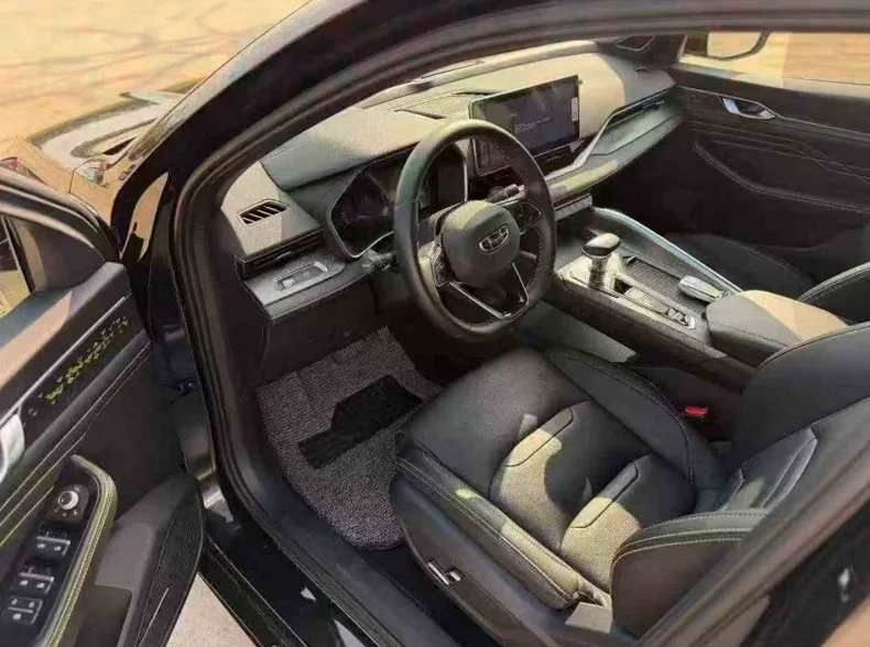 吉利星瑞 正面外观三