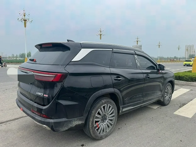 奇瑞捷途 后面外观三