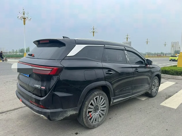 奇瑞捷途 后面外观二