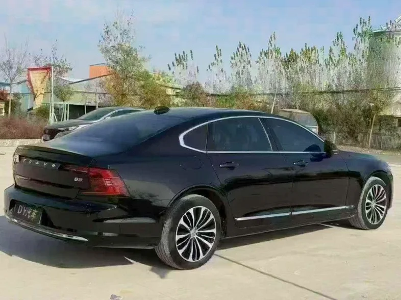 沃尔沃S90 内饰后排