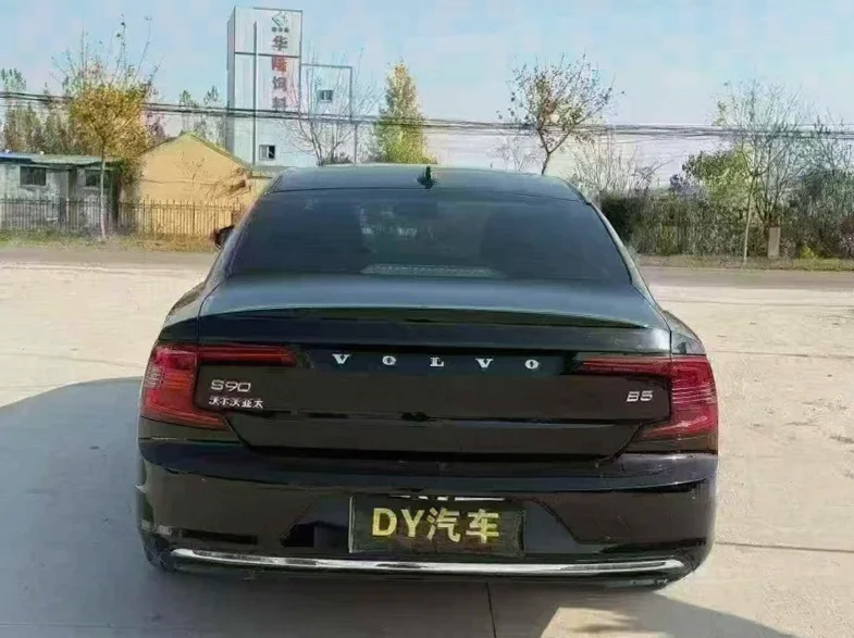 沃尔沃S90 驾驶室