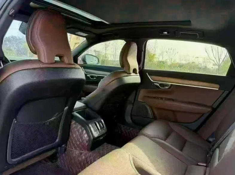 沃尔沃S90 内饰前排