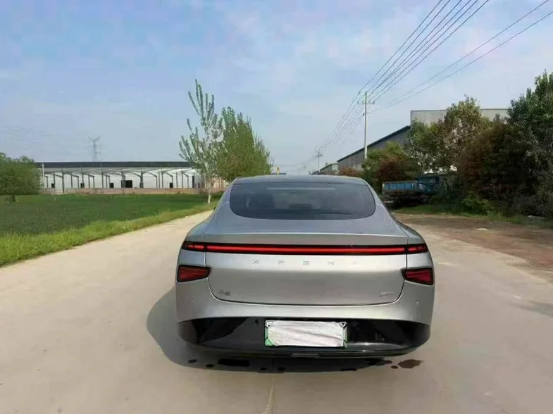 小鹏汽车p7 内饰后排