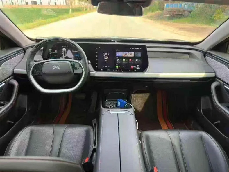 小鹏汽车p7 后面外观一