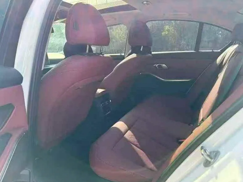 宝马3系 后面外观三