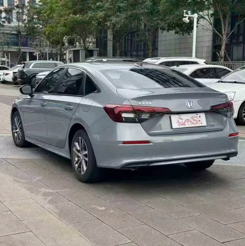 本田思域 后面外观一