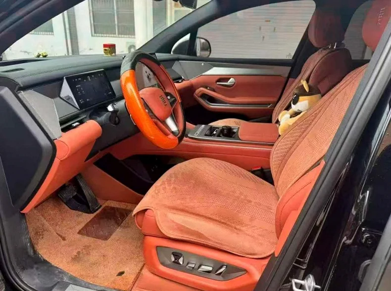 比亚迪唐 正面外观三