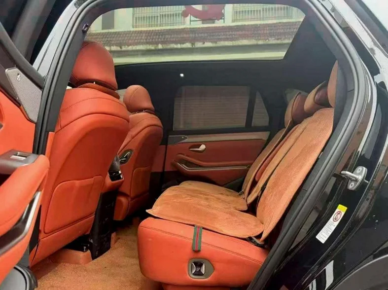 比亚迪唐 后面外观三