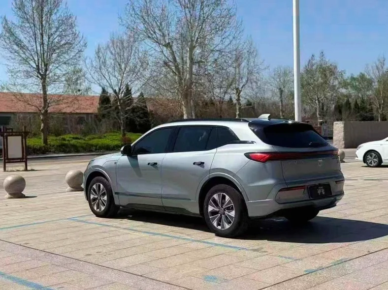 别克E5 内饰后排