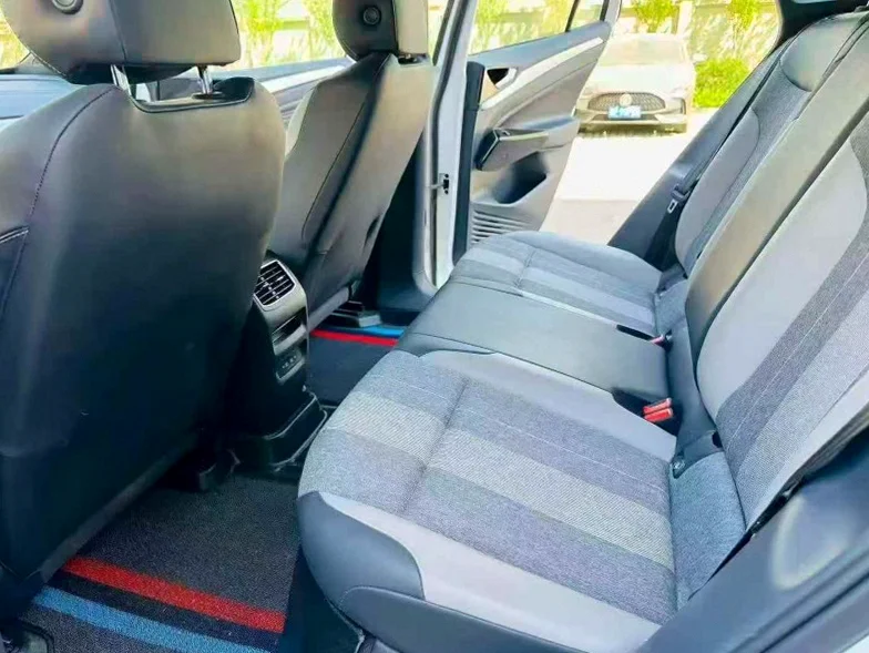 大众ID 后面外观二