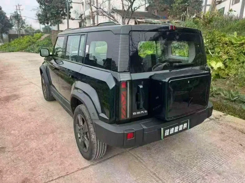 奇瑞ICAR 内饰后排