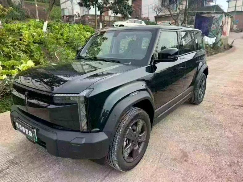 奇瑞ICAR 正面外观二