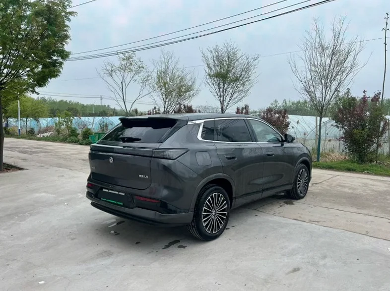 风神东风 后面外观一