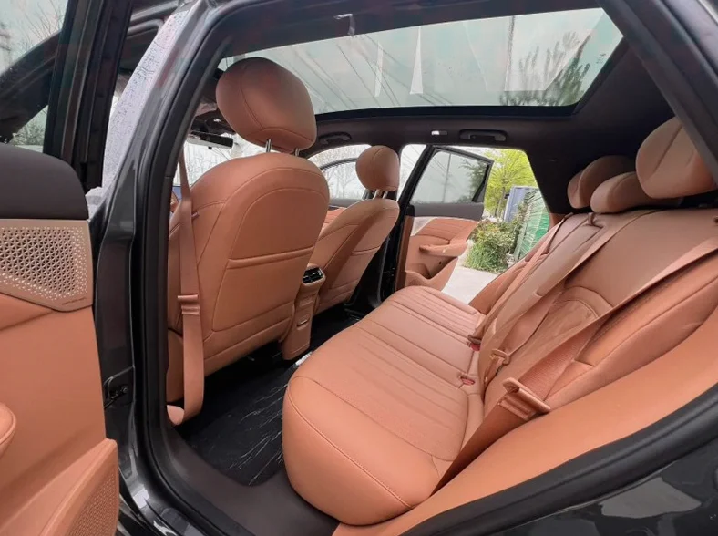 风神东风 后面外观三