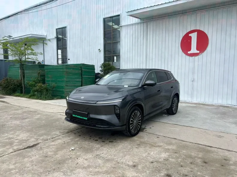 风神东风 正面外观二