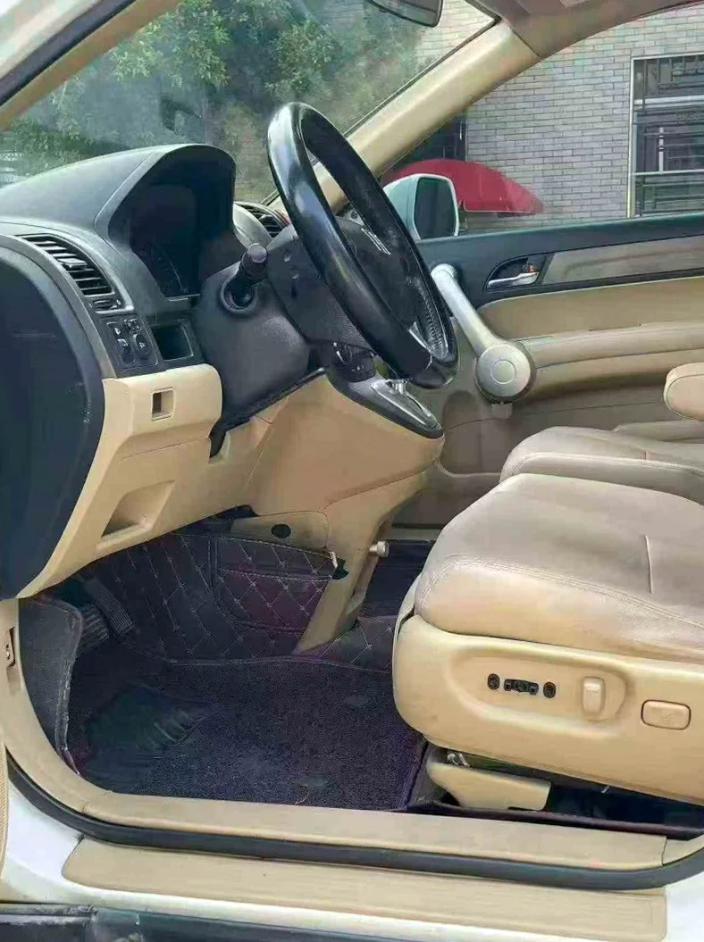 本田CRV 后面外观二