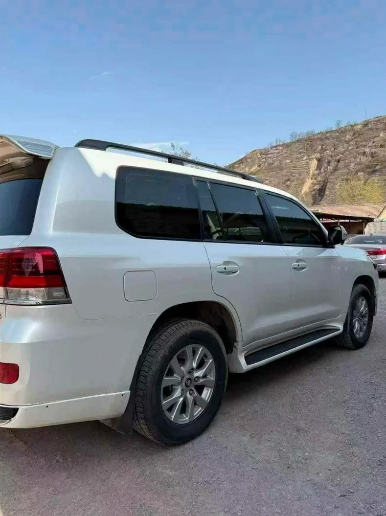 丰田兰德酷路泽 内饰前排