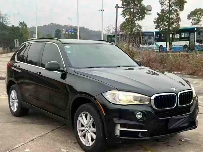 宝马X5 正面外观二