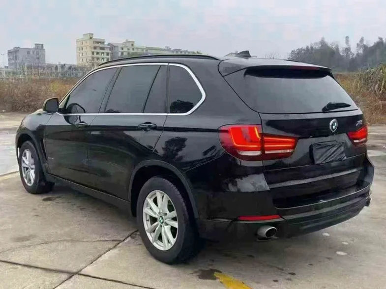 宝马X5 内饰前排