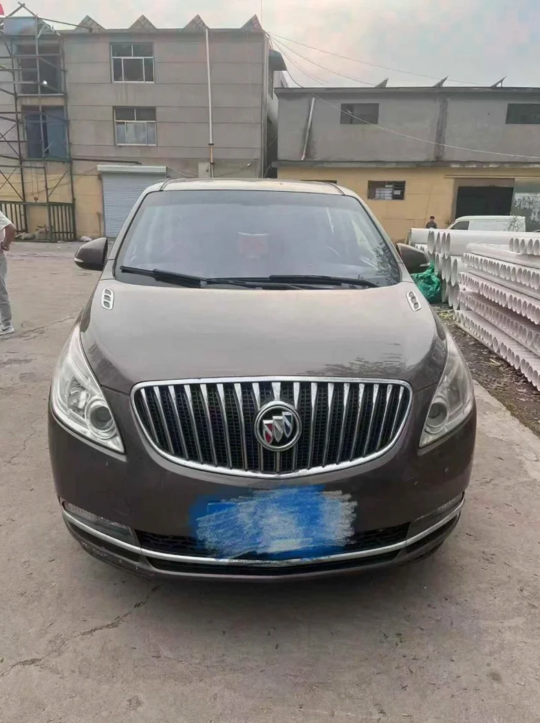 15年别克GL8自动2.4L七座高配