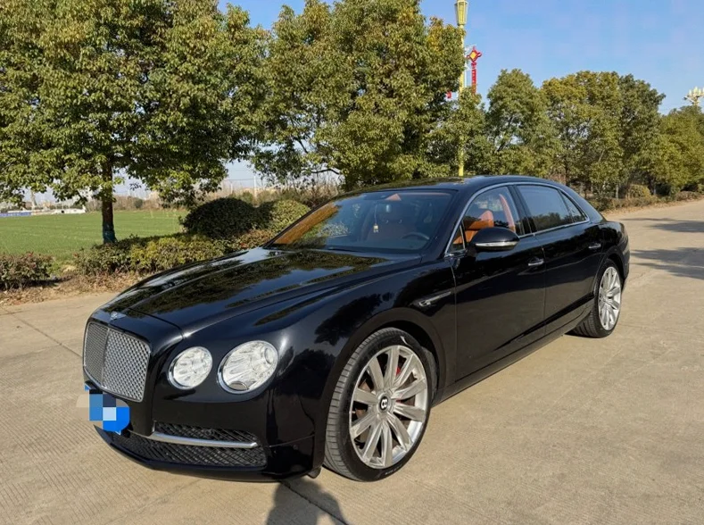 宾利飞驰 内饰前排