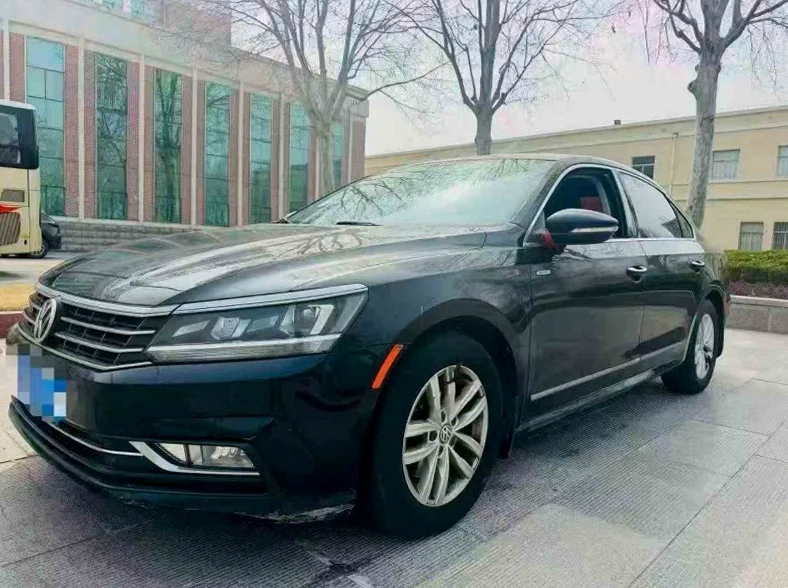 大众帕萨特 正面外观三