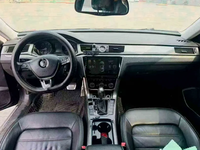 大众帕萨特 后面外观二