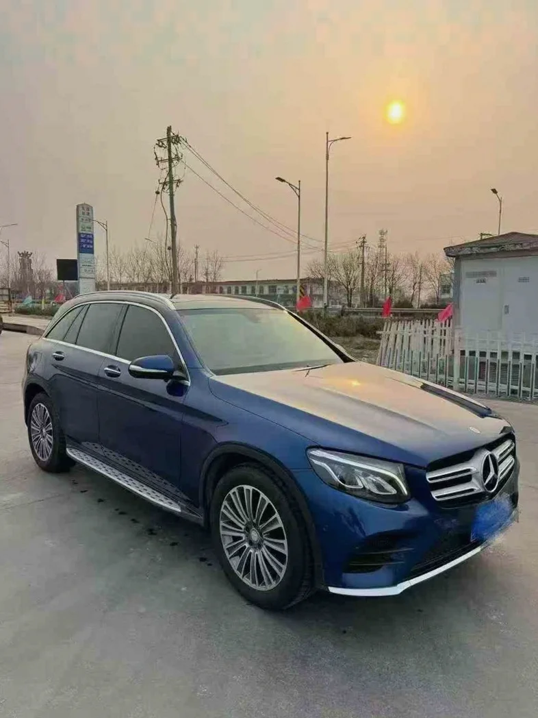 奔驰GLC 正面外观二