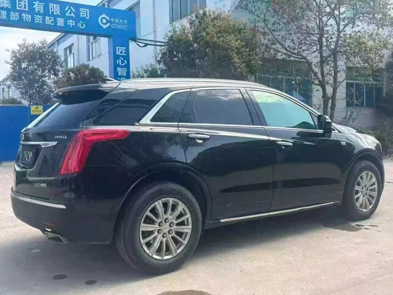 凯迪拉克XT5 内饰后排