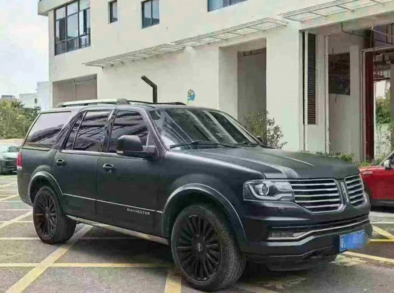 林肯领航员 正面外观三