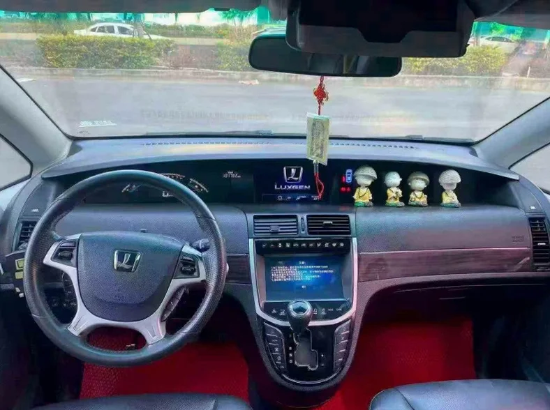 纳智捷大7 后面外观三