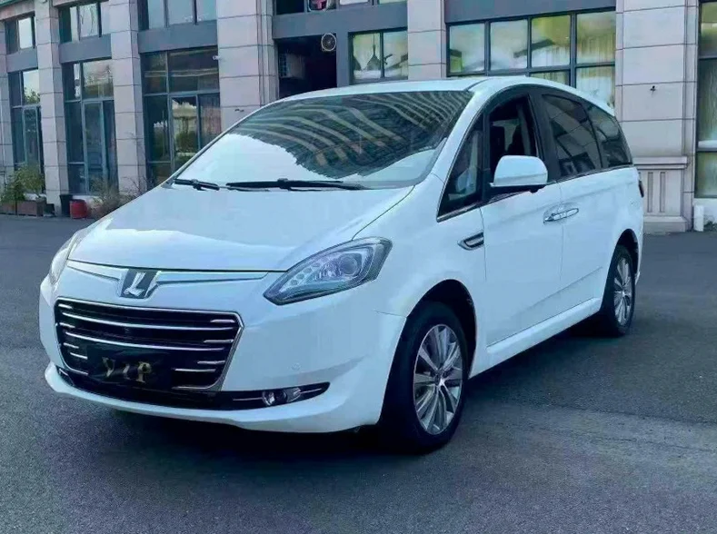 纳智捷大7 正面外观三