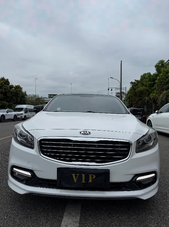 16年起亚K4 1.8L自动挡全景天窗