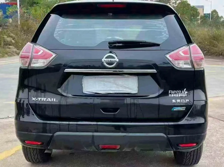 日产奇骏 内饰后排