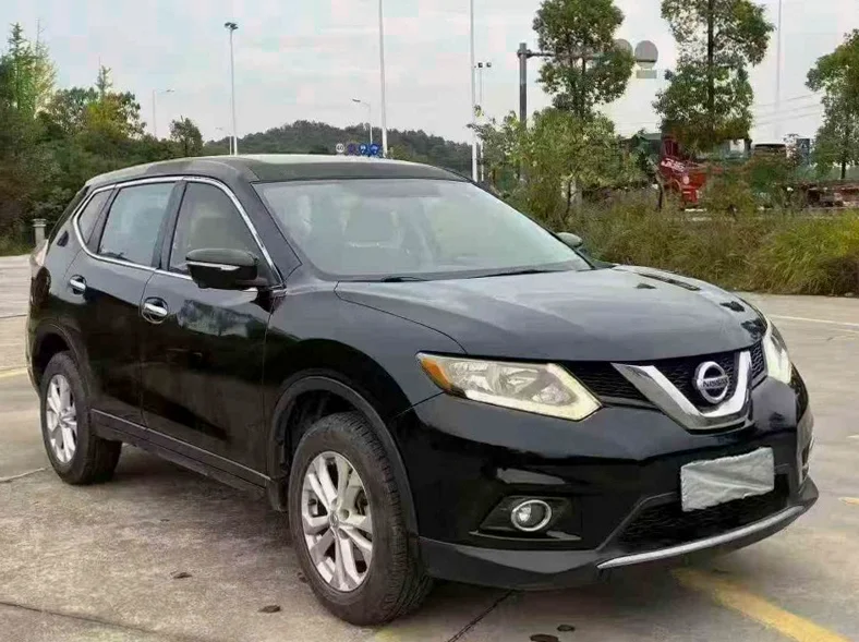 日产奇骏 正面外观二