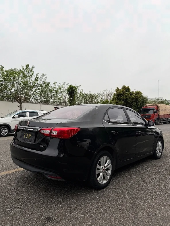 荣威360 后面外观二