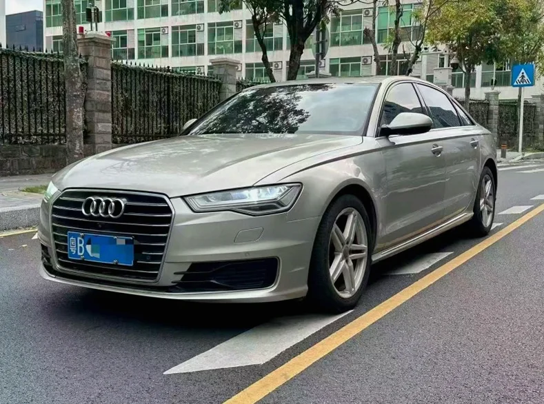 奥迪A6L 正面外观三