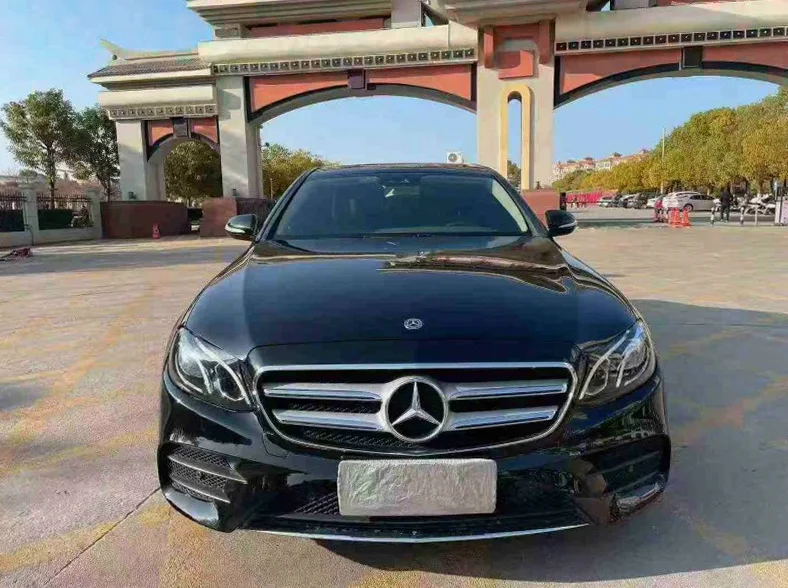 17年奔驰E300 2.0T