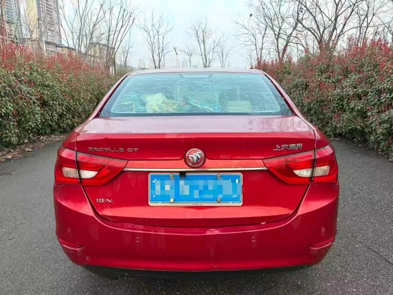 别克英朗 内饰后排