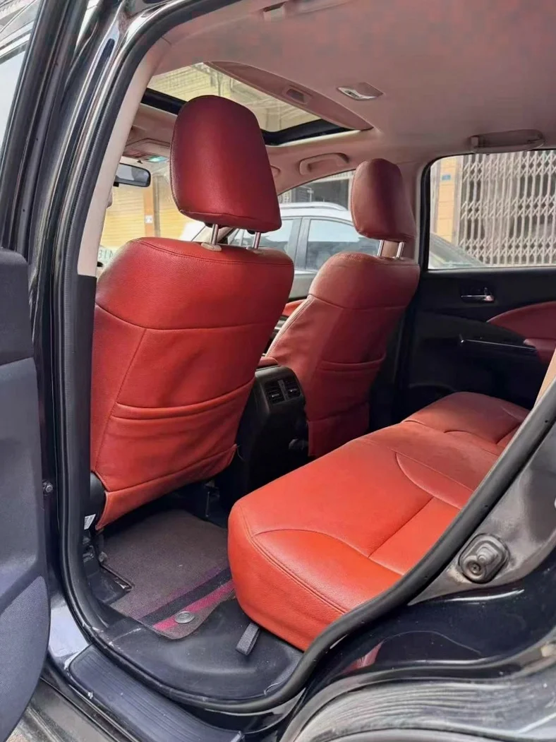 本田CRV 后面外观二