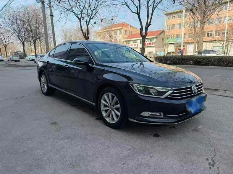 大众迈腾 正面外观三