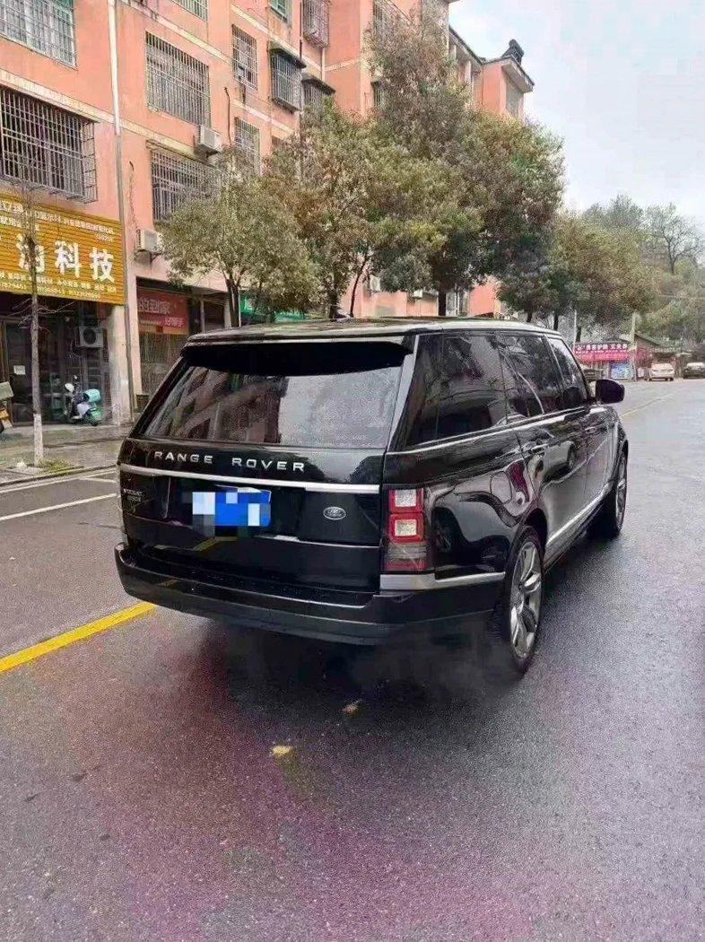 路虎揽胜行政 内饰前排